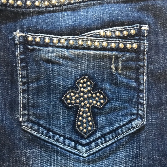 Rock and Roll Cowgirl Embellished Skirt - Picture 3 of 5